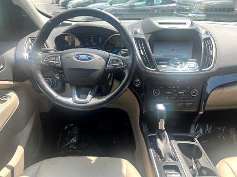 Used 2017 Ford Escape Titanium image 13