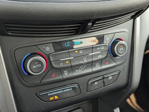 Used 2018 Ford Escape SE image 9