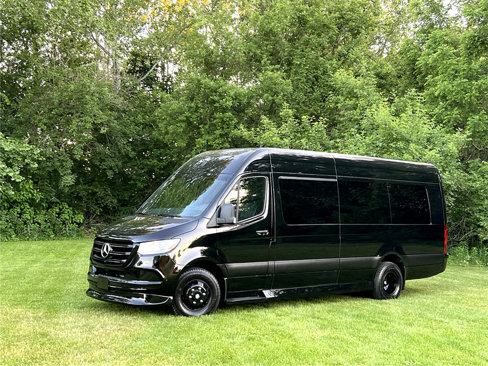 Used 2023 Mercedes-Benz Sprinter 3500 image 24