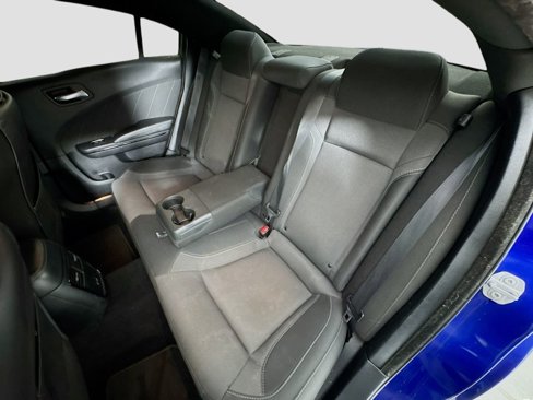 Used 2019 Dodge Charger SXT image 23