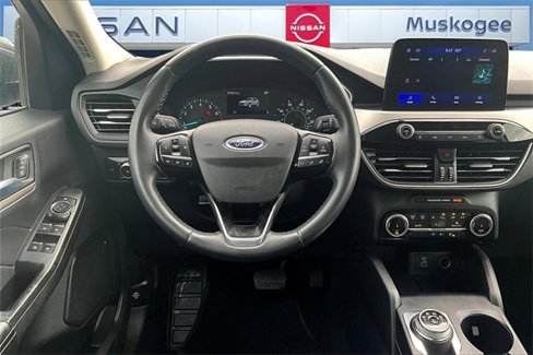 Used 2022 Ford Escape SEL w/ Class II Trailer Tow Package image 8