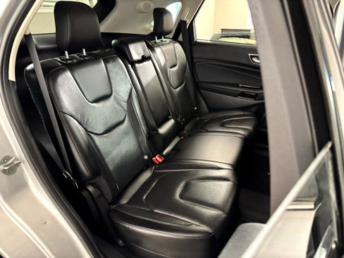 Used 2019 Ford Edge Titanium image 33