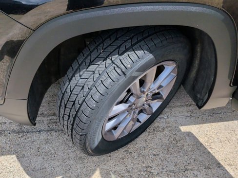 Used 2023 GMC Terrain SLT image 42