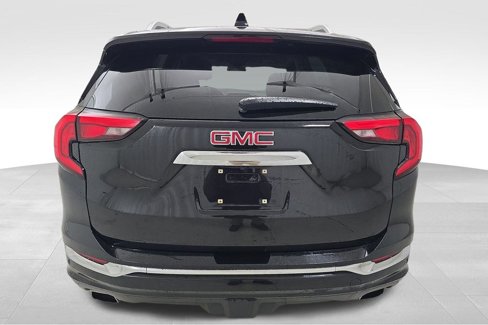 Used 2018 GMC Terrain Denali w/ Advanced Safety Package image 8