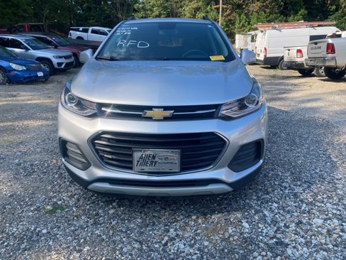 Used 2022 Chevrolet Trax LT w/ LT Convenience Package image 1