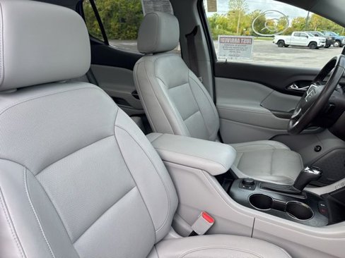 Used 2018 GMC Acadia SLT image 12