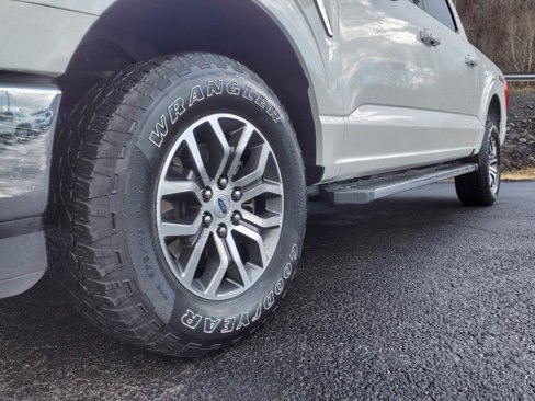 Used 2021 Ford F150 Lariat w/ Trailer Tow Package image 10