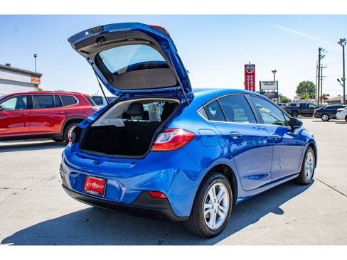 Used 2018 Chevrolet Cruze LT w/ Convenience Package image 10