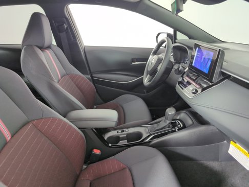Used 2024 Toyota Corolla SE image 3