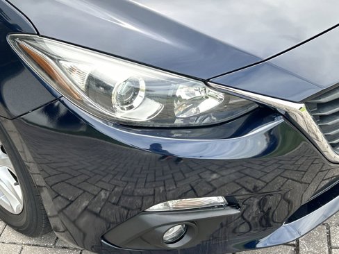 Used 2016 MAZDA MAZDA3 i Touring image 8