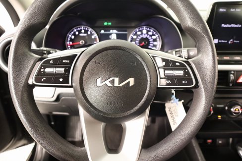 Used 2024 Kia Forte LXS image 3