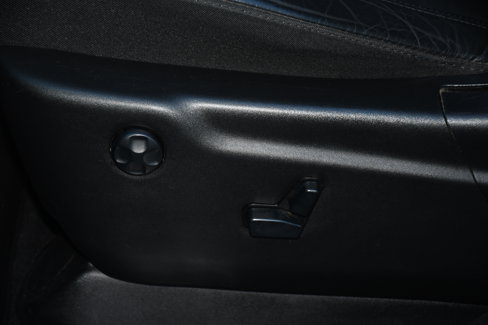 Used 2019 Jeep Grand Cherokee Limited image 8