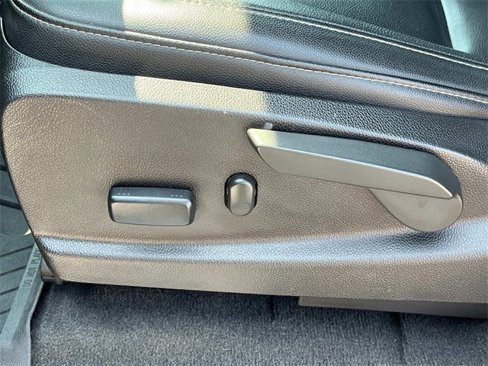 Used 2019 Chevrolet Colorado ZR2 image 27