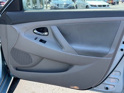 Used 2009 Toyota Camry LE image 20