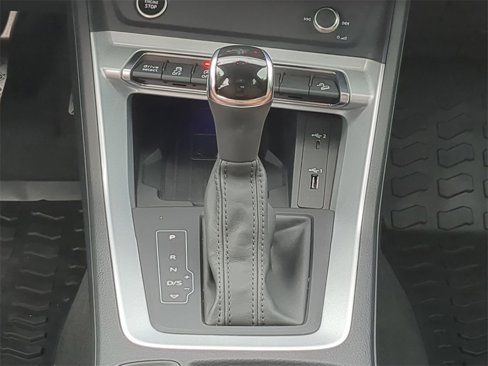 Used 2021 Audi Q3 2.0T Premium Plus w/ Premium Plus Package image 19