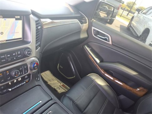 Used 2016 GMC Yukon XL Denali image 24