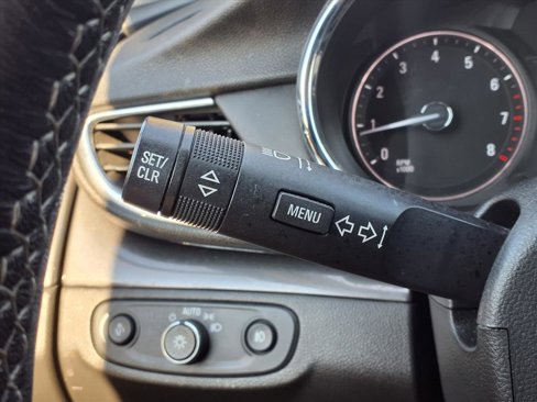 Used 2018 Buick Encore Preferred image 10