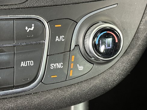 Used 2023 Chevrolet Malibu LT image 24