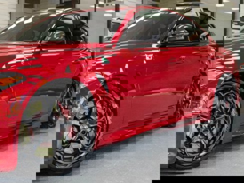 Used 2017 Alfa Romeo Giulia Quadrifoglio image 16