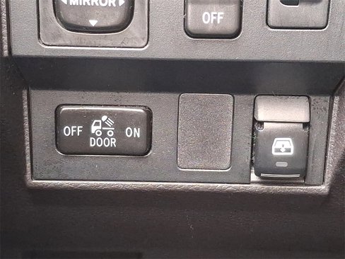 Used 2015 Toyota Tundra SR5 w/ SR5 Upgrade Package image 24