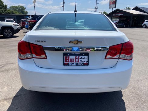 Used 2014 Chevrolet Cruze LS image 8