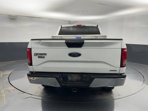 Used 2016 Ford F150 XLT w/ Trailer Tow Package image 8