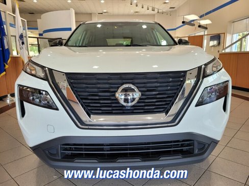 Used 2021 Nissan Rogue S image 2
