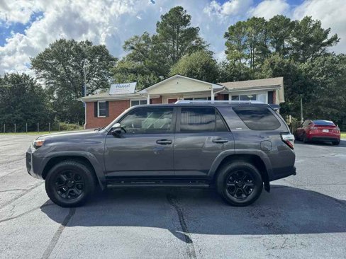 Used 2015 Toyota 4Runner SR5 Premium image 3