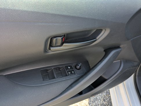 Used 2024 Toyota Corolla LE image 11