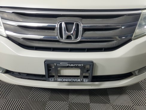 Used 2013 Honda Odyssey Touring Elite image 10