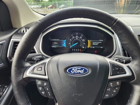 Used 2018 Ford Edge Titanium w/ Equipment Group 302A image 40