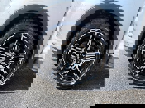 Used 2019 Ford Escape SEL image 21