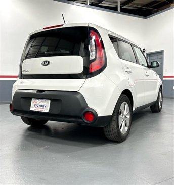 Used 2016 Kia Soul image 11