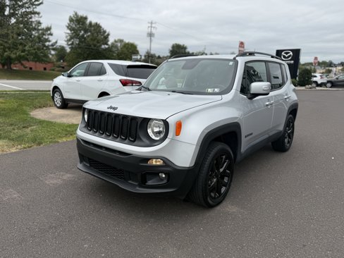 Used 2018 Jeep Renegade Altitude image 8