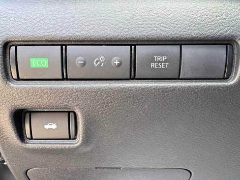 Used 2024 Nissan Sentra SV w/ All-Weather Package image 29