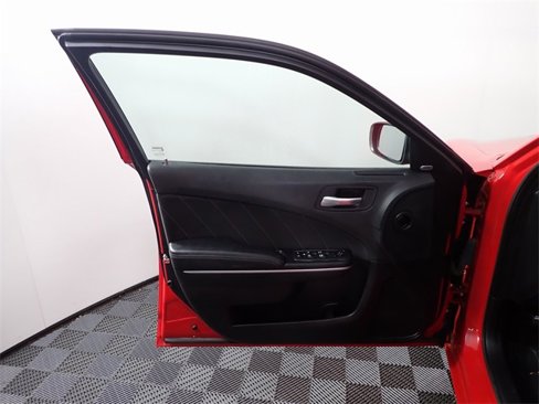 Used 2022 Dodge Charger SXT image 19