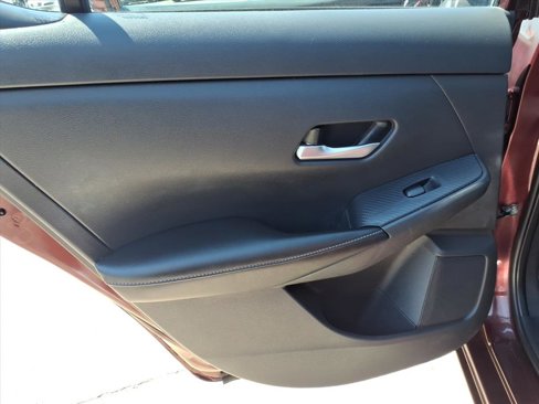 Used 2023 Nissan Sentra SV w/ Trunk Package image 14