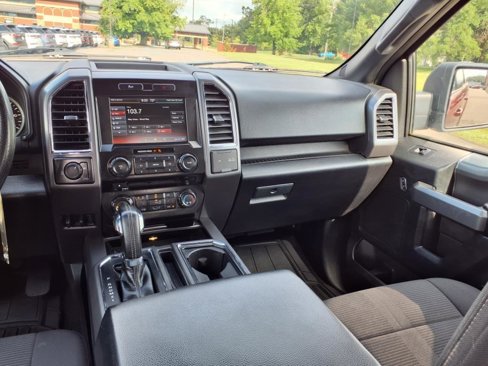 Used 2015 Ford F150 XLT w/ Equipment Group 302A Luxury image 23