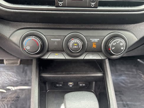 Used 2023 Kia Forte LXS w/ LXS Technology Package image 28