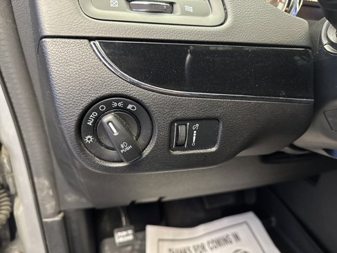 Used 2015 Dodge Grand Caravan SXT image 15