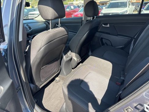 Used 2016 Kia Sportage LX image 18