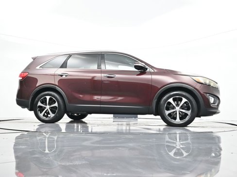 Used 2017 Kia Sorento EX image 39