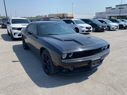 Used 2018 Dodge Challenger SXT Plus image 8