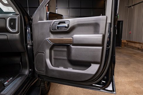 Used 2022 Chevrolet Silverado 1500 LT Trail Boss w/ Bed Protection Package image 37