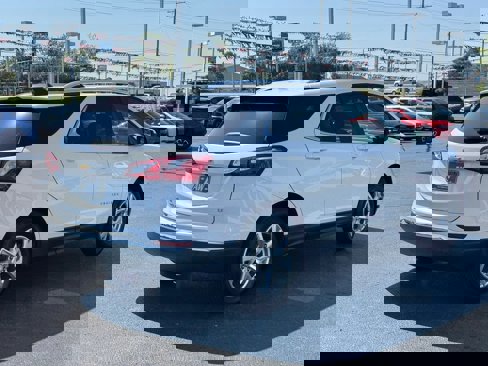 Used 2021 Chevrolet Equinox LT image 5