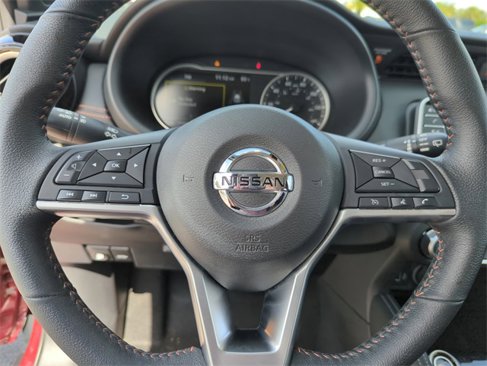 Certified 2020 Nissan Kicks SR image 38