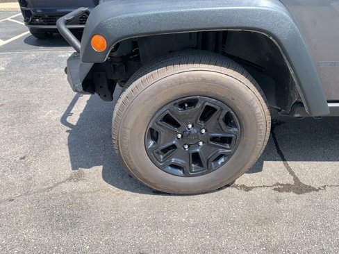 Used 2017 Jeep Wrangler Sport image 9