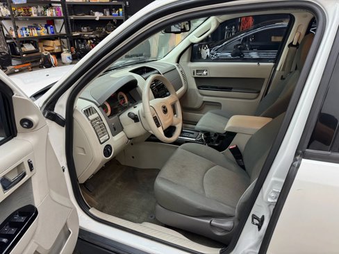 Used 2011 MAZDA Tribute i Sport image 11