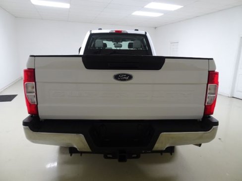 Used 2020 Ford F250 XL w/ Power Equipment Group image 5