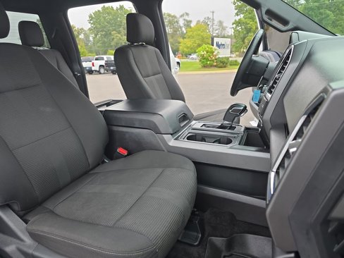 Used 2015 Ford F150 XLT w/ Equipment Group 302A Luxury image 12